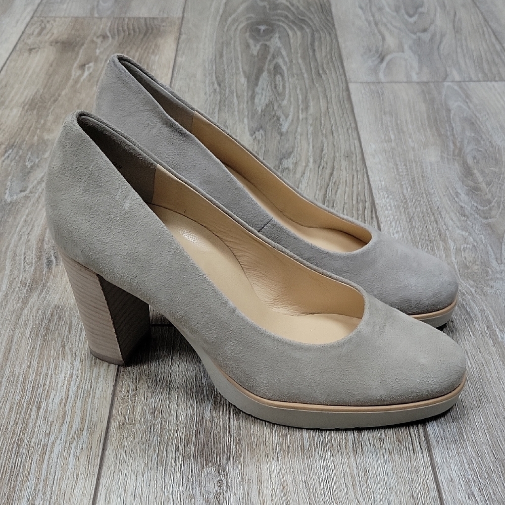 Paul Green Size 6 1/2 (UK 4) Soft Gray Suede Block Heels
